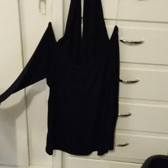 Top - Picture 2 of 3